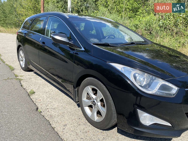 Универсал Hyundai i40 2013 в Киеве