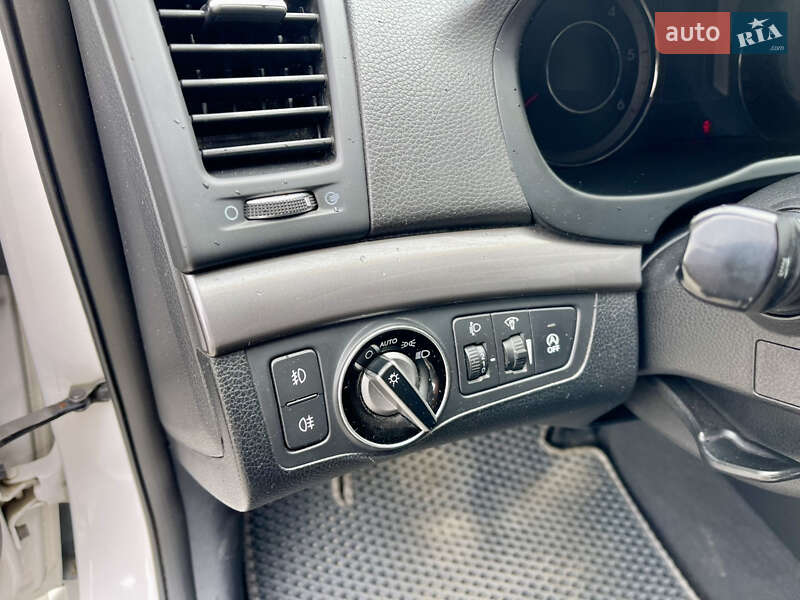 Універсал Hyundai i40 2012 в Березному фото 15 Універсал Hyundai i40 2012 в Березному