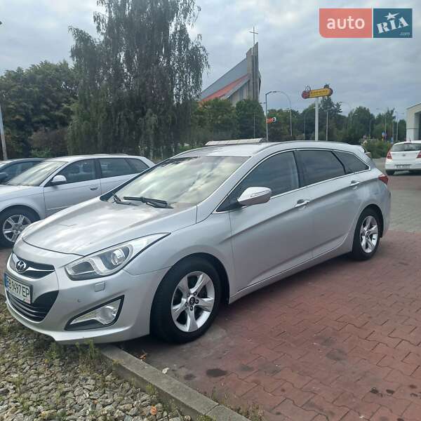Универсал Hyundai i40 2012 в Ковеле