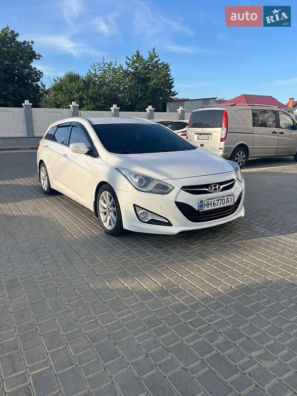 Универсал Hyundai i40 2011 в 