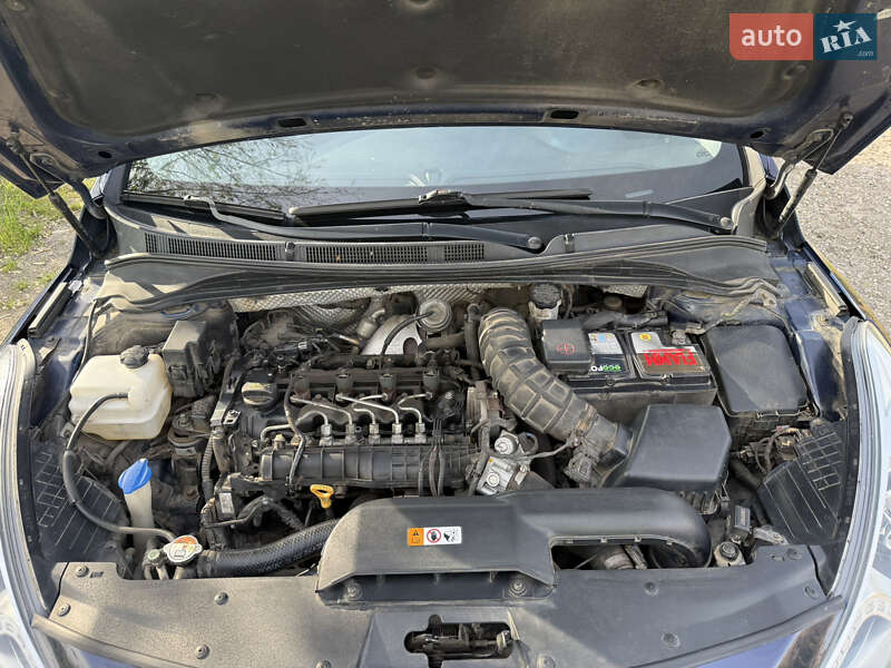 Седан Hyundai i40 2011 в Кривом Роге