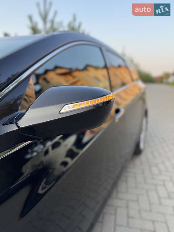 Универсал Hyundai i40 2013 в Золочеве