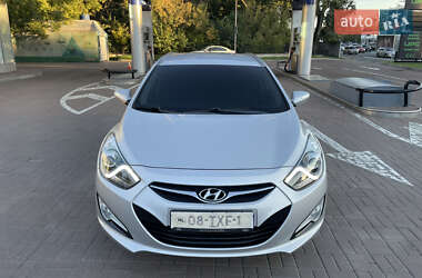 Универсал Hyundai i40 2012 в 