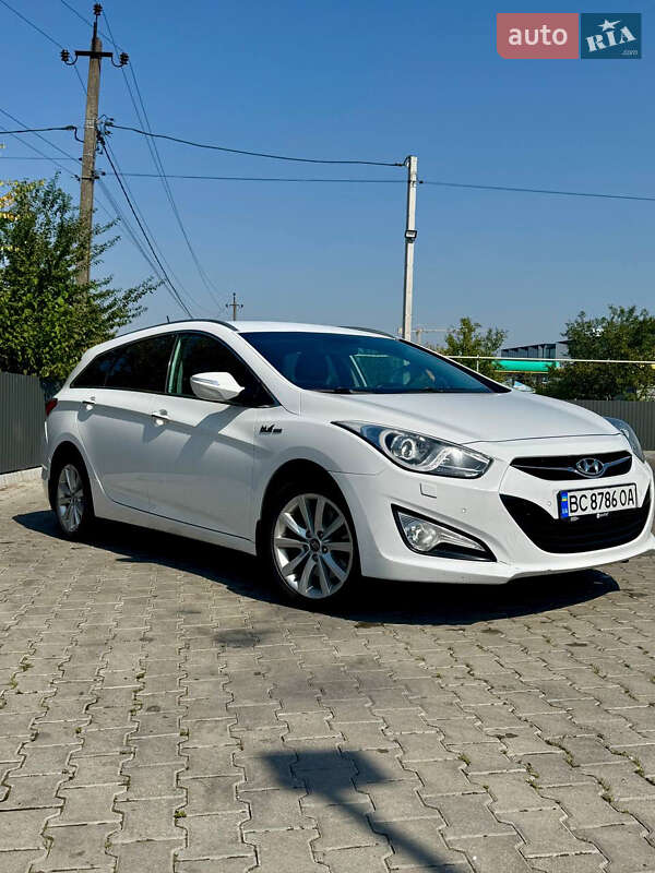 Универсал Hyundai i40 2012 в 