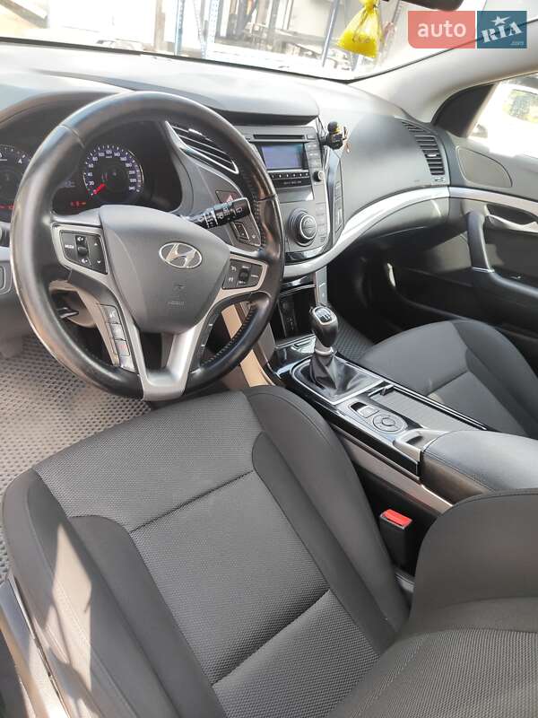 Універсал Hyundai i40 2014 в Львові