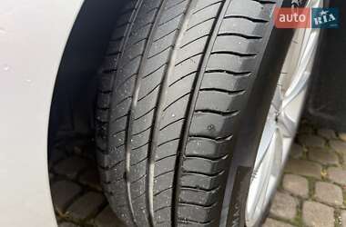 Універсал Hyundai i40 2011 в  фото 16 Універсал Hyundai i40 2011 в