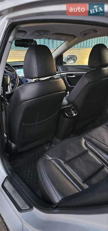 Седан Hyundai i40 2012 в Киеве