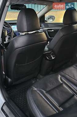 Седан Hyundai i40 2012 в 