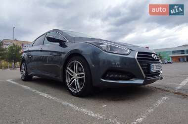 Седан Hyundai i40 2015 в 
