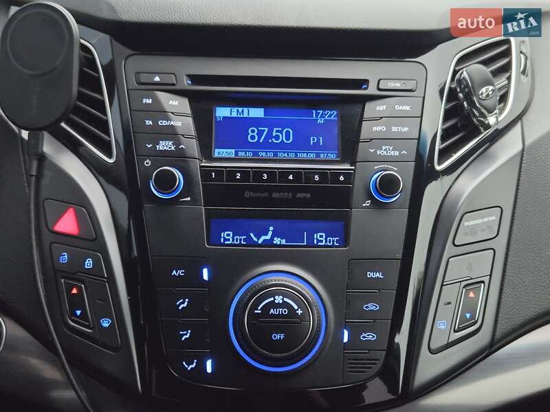 Універсал Hyundai i40 2013 в Києві фото 21 Універсал Hyundai i40 2013 в Києві