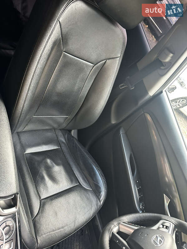 Універсал Hyundai i40 2015 в Києві фото 29 Універсал Hyundai i40 2015 в Києві