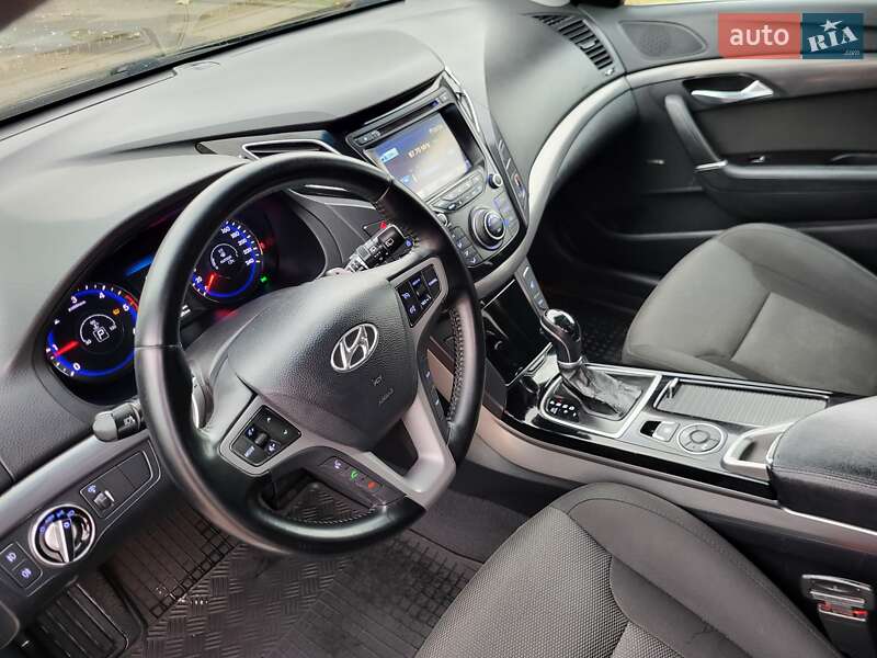 Универсал Hyundai i40 2013 в Ужгороде