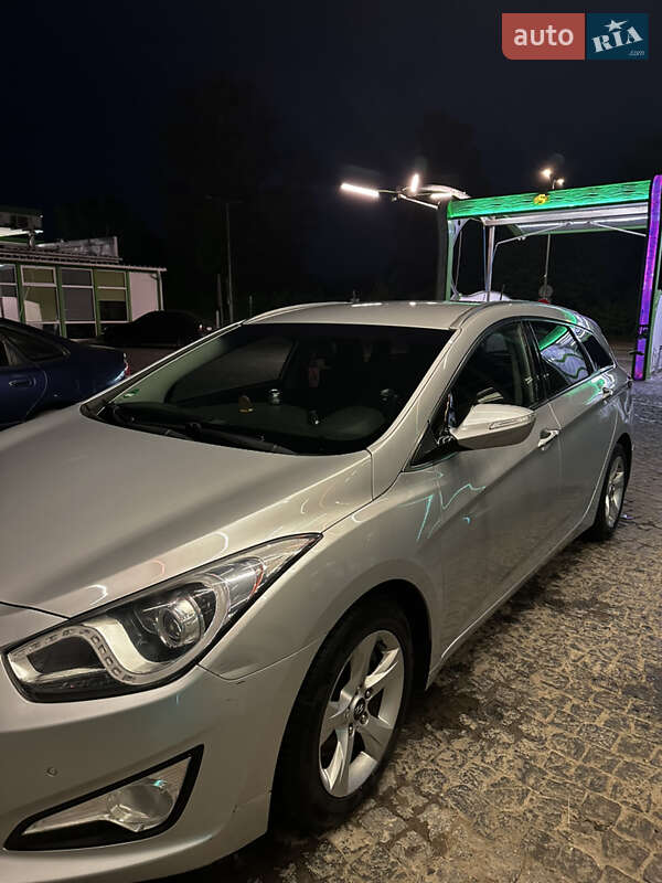 Універсал Hyundai i40 2011 в Золочеві фото 7 Універсал Hyundai i40 2011 в Золочеві