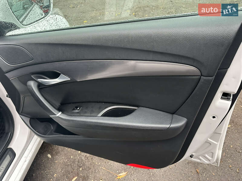 Универсал Hyundai i40 2015 в Киеве фото 33 Универсал Hyundai i40 2015 в Киеве