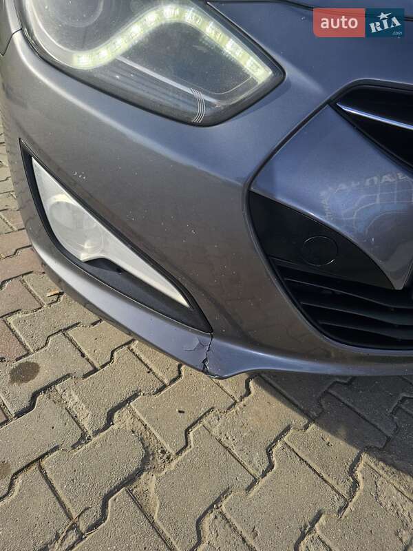 Універсал Hyundai i40 2013 в Ужгороді