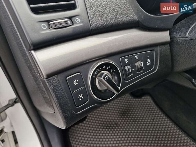 Універсал Hyundai i40 2011 в Миколаєві