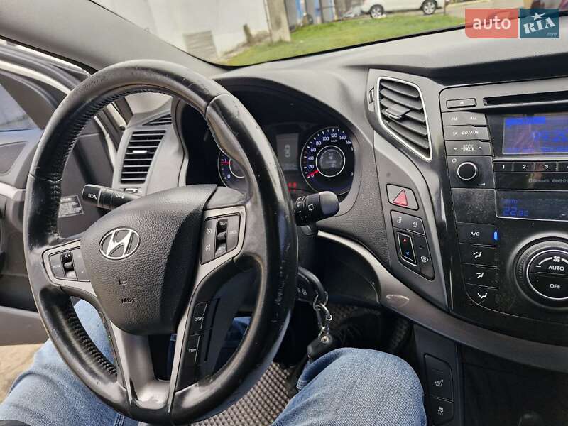 Універсал Hyundai i40 2011 в Миколаєві