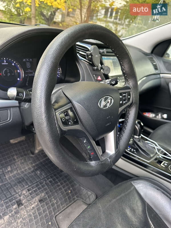 Универсал Hyundai i40 2015 в Киеве