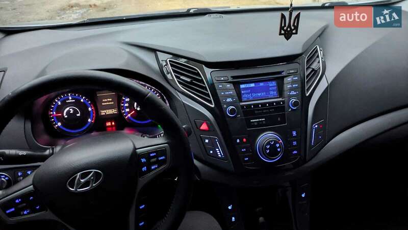 Универсал Hyundai i40 2012 в Днепре