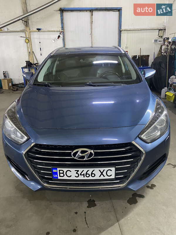 Универсал Hyundai i40 2015 в Старом Самборе