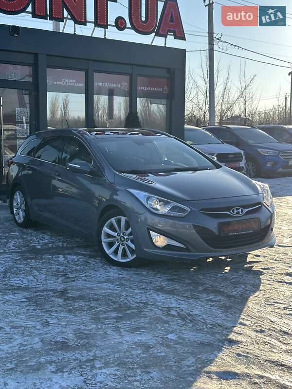Универсал Hyundai i40 2011 в Белогородке