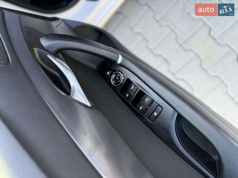 Универсал Hyundai i40 2016 в Дубно фото 37 Универсал Hyundai i40 2016 в Дубно