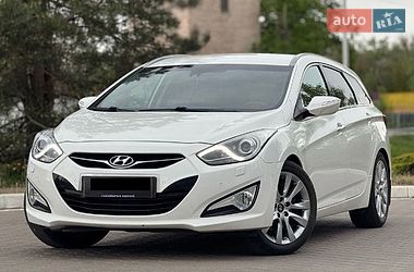 Седан Hyundai i40 2012 в Киеве