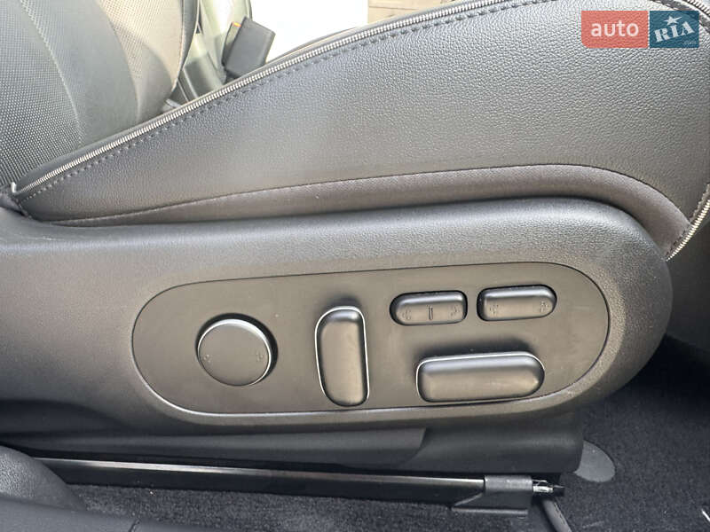 Внедорожник / Кроссовер Hyundai Ioniq 5 2021 в Ровно фото 29 Внедорожник / Кроссовер Hyundai Ioniq 5 2021 в Ровно