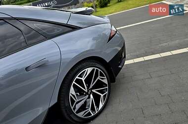 Фастбэк Hyundai Ioniq 6 2023 в 