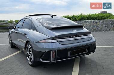 Фастбэк Hyundai Ioniq 6 2023 в 