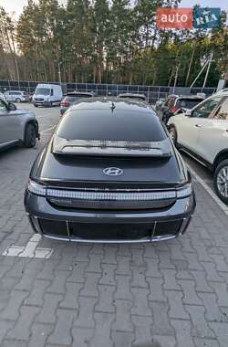 Фастбэк Hyundai Ioniq 6 2023 в 