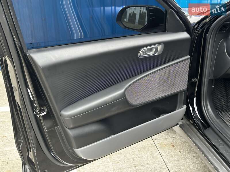 Фастбэк Hyundai Ioniq 6 2023 в Киеве фото 11 Фастбэк Hyundai Ioniq 6 2023 в Киеве