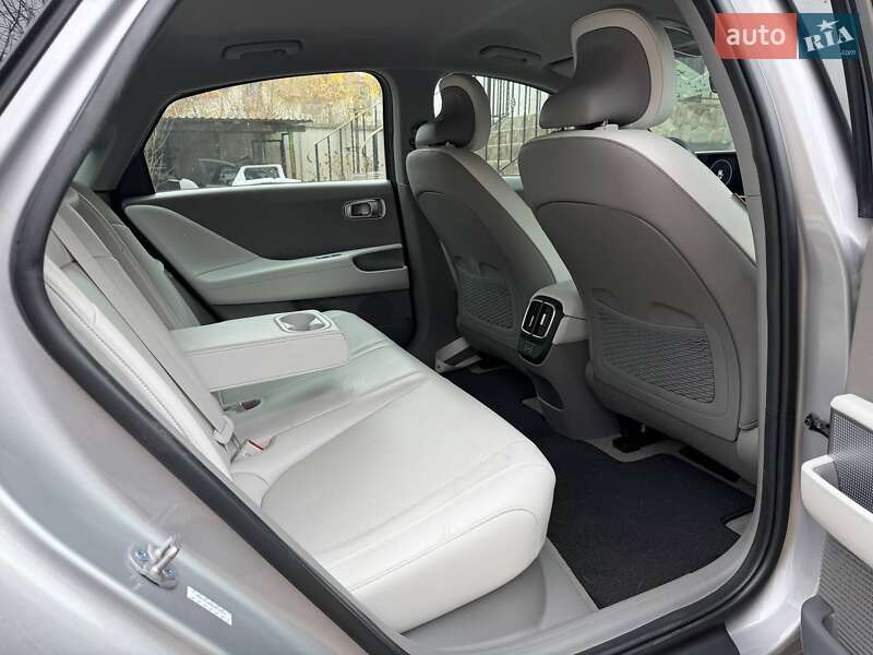 Фастбэк Hyundai Ioniq 6 2023 в Львове фото 22 Фастбэк Hyundai Ioniq 6 2023 в Львове