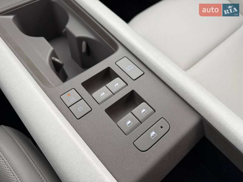 Фастбэк Hyundai Ioniq 6 2024 в Львове фото 24 Фастбэк Hyundai Ioniq 6 2024 в Львове