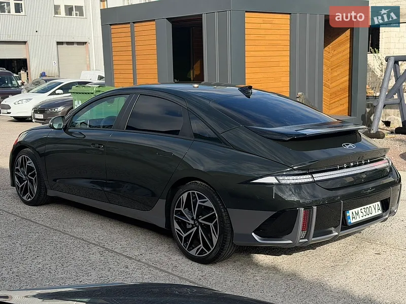 Hyundai Ioniq 6 2023 VIN KMHM34AA6PA051221 фото оголошення 4 з 101