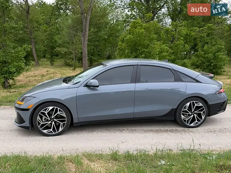 Hyundai Ioniq 6