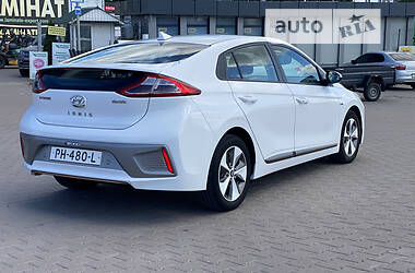 Хетчбек Hyundai Ioniq Electric 2017 в Вінниці