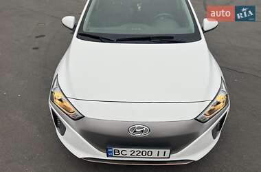 Седан Hyundai Ioniq Electric 2017 в Львове