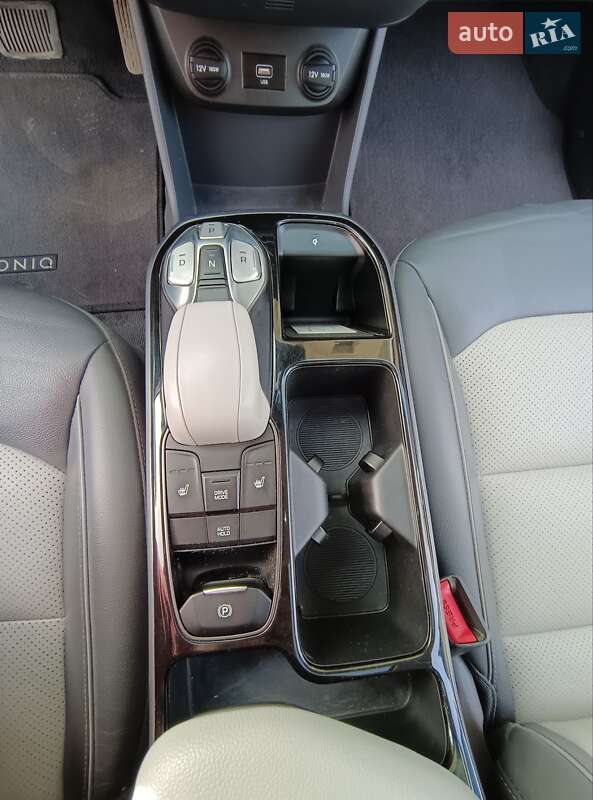 Ліфтбек Hyundai Ioniq Electric 2020 в Богородчанах фото 37 Ліфтбек Hyundai Ioniq Electric 2020 в Богородчанах