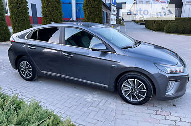 Лифтбек Hyundai Ioniq Electric 2020 в Львове