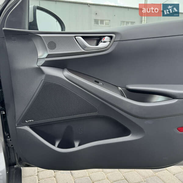 Ліфтбек Hyundai Ioniq Electric 2020 в Мукачевому