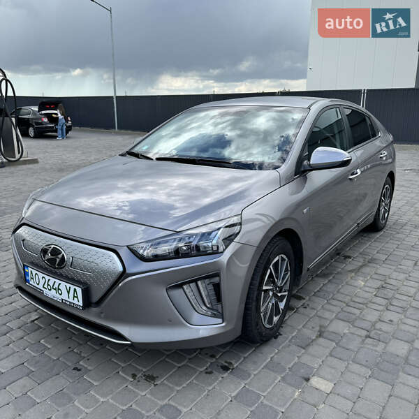 Ліфтбек Hyundai Ioniq Electric 2020 в Мукачевому