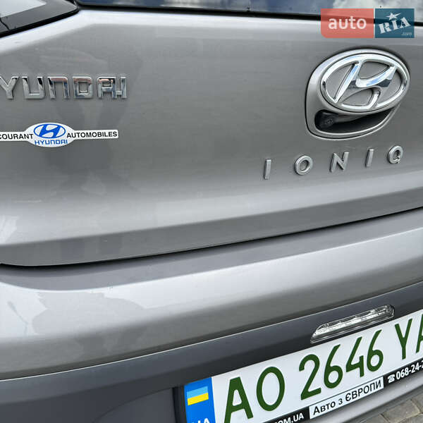 Ліфтбек Hyundai Ioniq Electric 2020 в Мукачевому