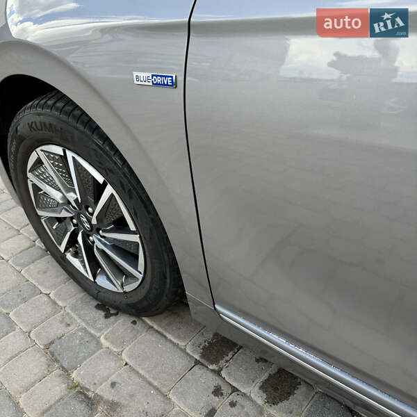 Ліфтбек Hyundai Ioniq Electric 2020 в Мукачевому