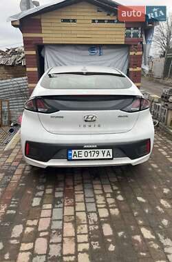 Лифтбек Hyundai Ioniq Electric 2021 в Днепре