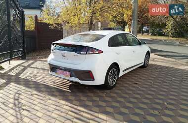 Ліфтбек Hyundai Ioniq Electric 2021 в Києві