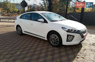 Ліфтбек Hyundai Ioniq Electric 2021 в Києві