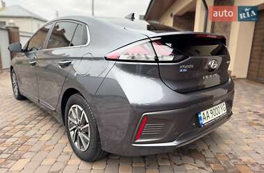 Лифтбек Hyundai Ioniq Electric 2019 в Черновцах