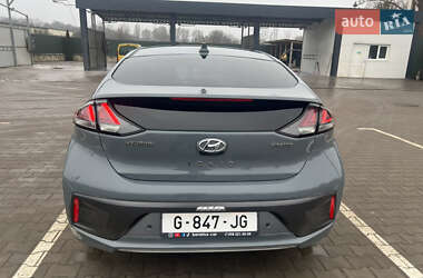 Лифтбек Hyundai Ioniq Electric 2019 в Волочиске