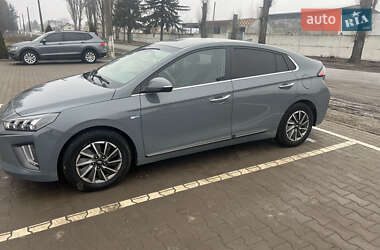 Лифтбек Hyundai Ioniq Electric 2019 в Волочиске